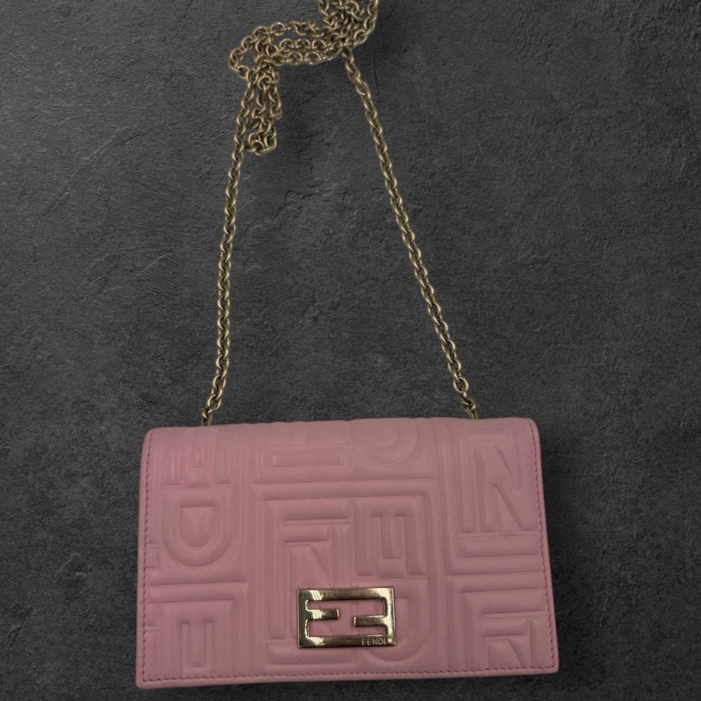 Authentic Fendi Light Pink Embossed Wallet with Gold Chain - Picture 7 of 8
